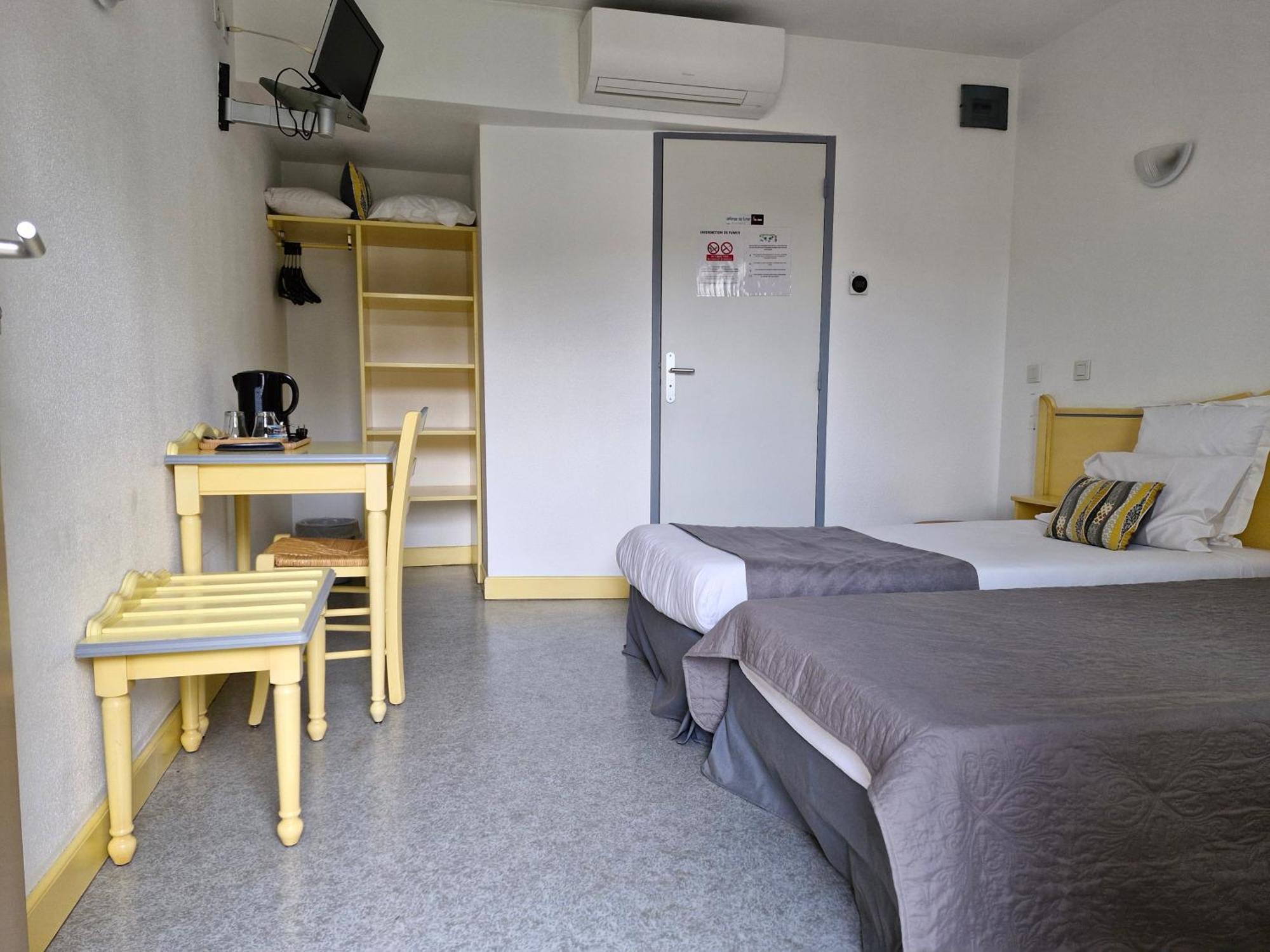 Hotel Le Vanseen Les Vans Kültér fotó