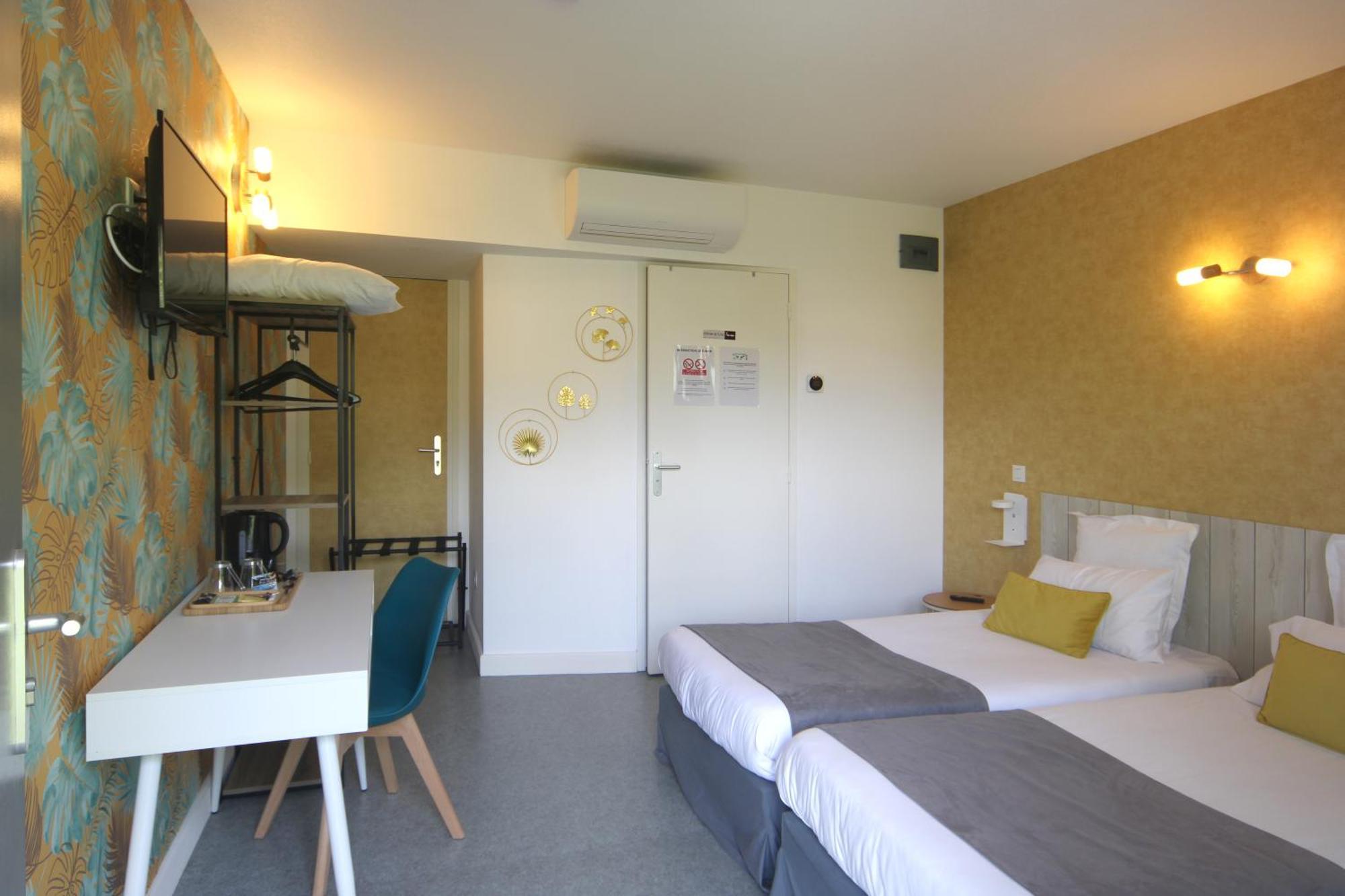 Hotel Le Vanseen Les Vans Kültér fotó