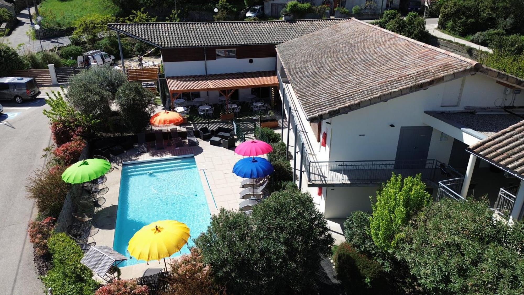 Hotel Le Vanseen Les Vans Kültér fotó